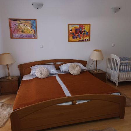 Apartmandamir Crikvenica Exteriör bild