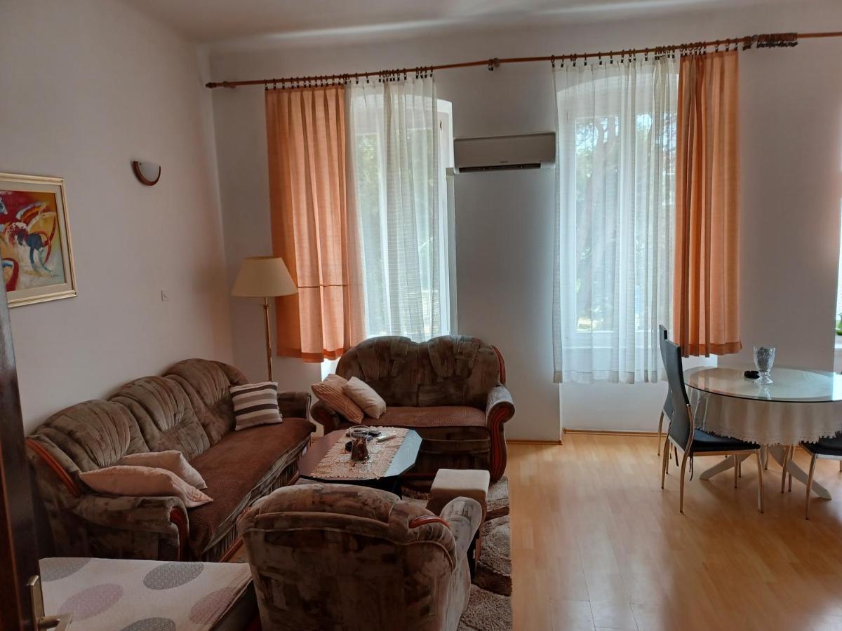 Apartmandamir Crikvenica Exteriör bild