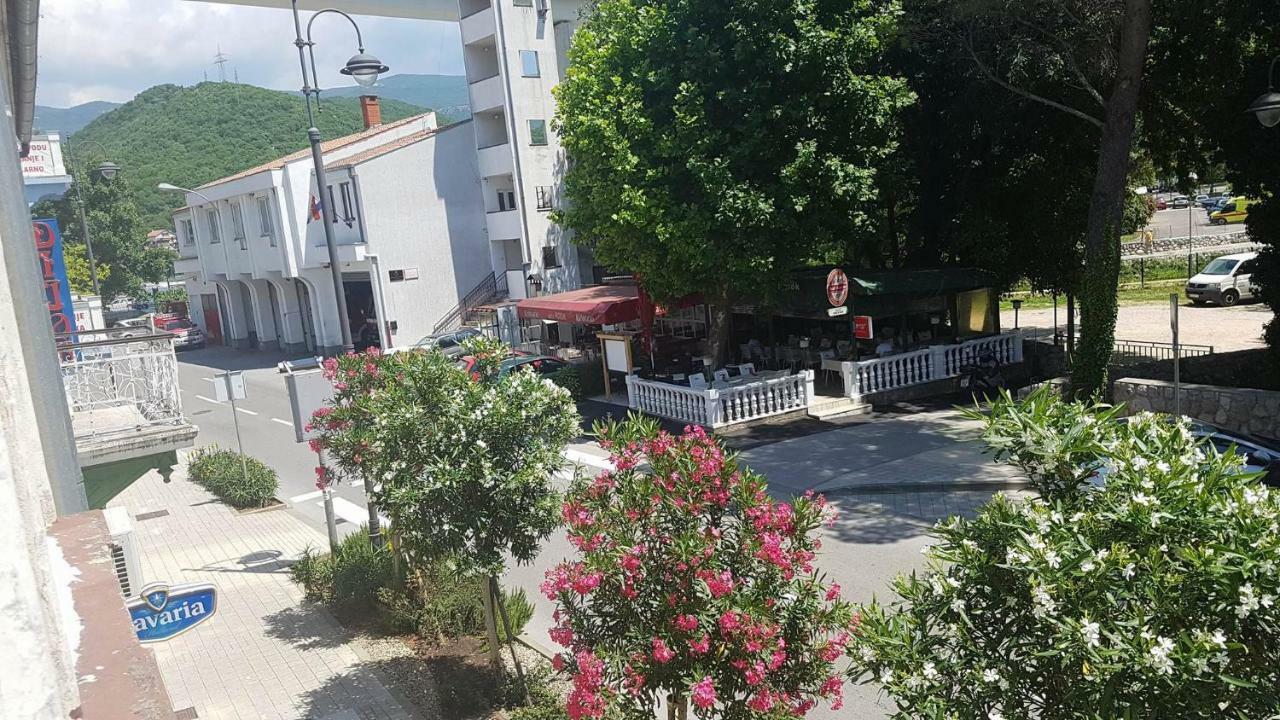 Apartmandamir Crikvenica Exteriör bild